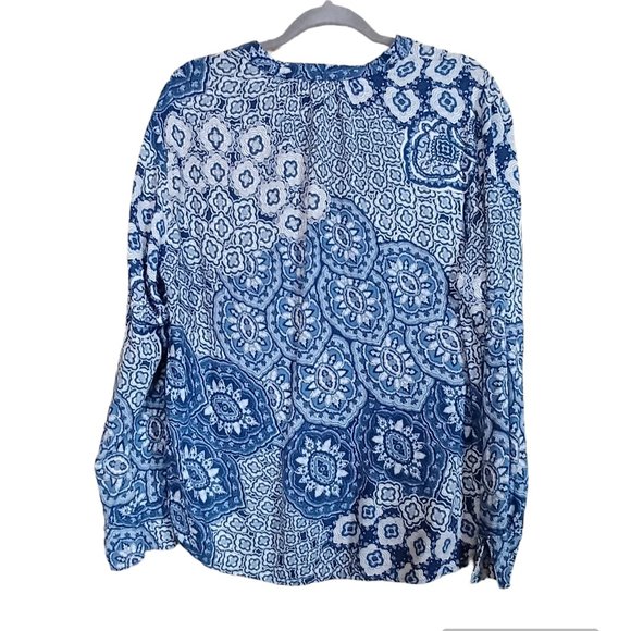 H&M Boho Blue and White Print V-neck Blouse size 6 - Picture 2 of 5